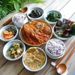 Instagram 上的 김여사밥상 / 집밥 /한식：「 🏡🍚 🍲저녁 . 매일 밥하기 싫은데 오늘은 더 하기 싫은날 밑반찬 해놓은거 꺼내고 냉장고에 있는... 