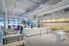 *쿠웨이트 퍼센트 아라비카 커피 하우스 [ Puddle ] ％ARABICA Kuwait Roastery_Shuwaikh,Kuwait | 상점 내부 디자인, 인테리어, 모던... 