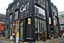 C27 Coffee house Seoul Korea // 꾸덕한 치즈케이크를 넘나 좋아하는데 가로수길 디저트로 유명한 C27에 드디어 가봤다! 요즘... 