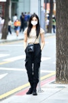 Street Fashion Women’s Style in Seoul July 2020 – écheveau | 일본 거리 패션, 여성 거리 스타일, 스트리트 스타일