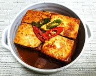 영양만점 두부조림, 고소하고 감칠 맛나는 두부조림 만드는법 | 두부조림, 식품 아이디어, 밥