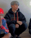 Gambar oleh 김 챙•o• pada 방탄소년단