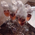 야야 자꾸생각나는 그 노래 있잖아  야야 자꾸생각나는 그 노래 있잖아 | Alcoholic drinks, Rose wine, Alcohol