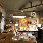 좋아요 175개, 댓글 4개 - Instagram의 우도 밤수지맨드라미_북스토어(@bamsuzymandramy.bookstore)님: _ 사정없이 책방문 열었습니다... 