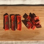 나니스펫푸드의 홍연어스틱은 횟감으로 먹을수있는 신선한 연어를... 최고랍니다 ;)  나니스펫푸드의 모든 수제간식은 100% 수작… | 간식, 연어... 