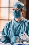 낭만닥터 김사부 : SBS ในปี 2020 | คนดัง, ชุด