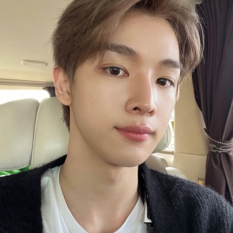 Pin by n3oz on 성찬  in 2022 | Taeyong, Winwin