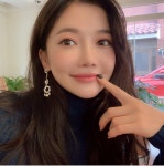 Let Go Of Me Turtleneck Knit - I know you wanna kiss me. Thank you for visiting CHUU. | 모델