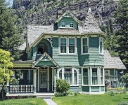 Sieh dir dieses Instagram-Foto von @victorianamag an • Gefällt 241 Mal | 별장