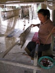 The amazing hand weaving techniques of the Laos women who create textiles for JADEtribe | 직물