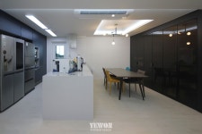 52평 아파트 부엌 인테리어 놀라운 전후차이, 시흥 능곡동 우남퍼스트빌 | 아파트 부엌, 인테리어, 집 꾸미기