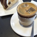 드디어 마셔보았어 #맛이가좋았어 #플랫화이트 #대구카페 #오브제커피하우스 | 율