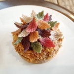 _ 수르기(Sous le gui) 서울시 용산구 이태원로42길 32  마롱 트리[단풍](Marron Tree[Autumn]) - 밤 초콜릿(chestnut chocolate) - 밤... 