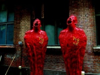 팔다리는 잘려도 입을 막기는 힘들것이며.. 더더욱 그들의 생각을 통제하기는 힘들어질 듯.... 베이징의 798 예술거리에서... | Painting, Art