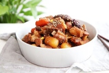 돼지갈비찜 만드는법, 백종원 갈비찜양념이 황금레시피! | 식품 아이디어, 돼지갈비, 양념장