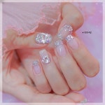 1,313 Me gusta, 0 comentarios - 청담네일 수블링네일 ✨ (@subling_nail) en Instagram: 반짝이는게 최고죠?!!🤩🤩... 