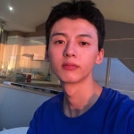 술한테 뚜들겨맞고 찐빵됐다  술한테 뚜들겨맞고 찐빵됐다 | Ootd