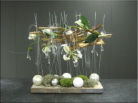 Idée par 옥선 서 sur 테이블센터피스 | Deco noel, Deco floral, Fleur design
