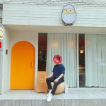 sur Instagram : 웨이팅 하는동안 뻘줌했던 인증샷 찍기 😅 . @oopsegg_ #에그머니나 #부산사상카페 : #바리스타일상… | Deco