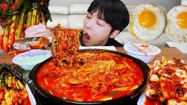 ASMR MUKBANG | 직접 만든 콩나물 불고기 레시피 & 김치 계란 디저트 먹방 & Spicy Bulgogi RECIPE DESSERT - 2022 | 불고기, 김치, 레시피