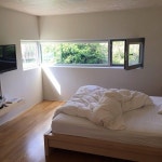 빛이 너무 이쁘게 들어오던 , 사진첩 정리중. #jeju #jejumooi #제주무이 | Home decor, Warm wood flooring, White walls