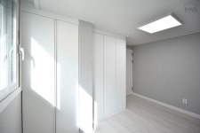 [시흥 문영센스빌 22평 아파트] 오래되고 작은 평수 아파트의 드라마틱 한 변신!! 웨인스코팅과 헤링본 마루의 조합으로 넓고 고급스러운... 