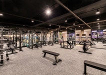 GQ 휘트니스 #휘트니스 #헬스장 #인테리어 #fitness #interior | 헬스장 디자인, 인테리어, 헬스장 인테리어