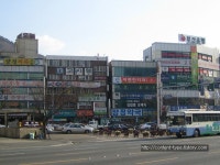부산 전포동 양정동 범전동과 e편한세상 시민공원 | Times square, Travel