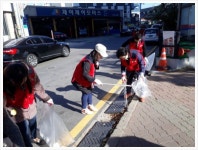 원천동 소재 하나님의교회(안상홍증인회) 성도 20여명은 청소... 중심으로 깨끗하고 쾌적한 도심환경 조성에 나섰습니다.(이미지 포함) | 성도, 사랑