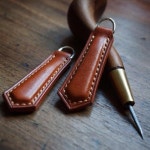 YH KIM님이 Leather Carving에 올린 열쇠 고리 이미지 | 가죽, 가죽공예