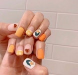 • Nail Design 튤립네일로 기분전환하기! | 네일 아이디어, 네일아트, 금