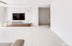 시선강탈! 거실분위기 바꿔주는 아트월 사례7 - 인테리어 - Daum 부동산 | 인테리어, 인테리어 아이디어, 거실 벽