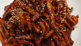 💜물오징어 간장조림 Braised squid💜Korean style side dishes윤기 나면서 오징어가 질기지않게 쫄깃쫄깃 달달한 밑반찬 소개할께요!!!... 