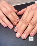 Snoopy #Nailart done exclusively by nail artist Grace ❤️ #ネイル #거울네일아트 #네일💅 #wenailedit #snoopynails #tooc... 