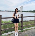 Instagram의 예령님: “해피해피 데이🎵 #ootd #경포호수 #강릉여행” in 2020 | Fashion, Leather skirt, Instagram photo