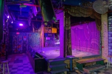 Upstairs stage at ralphs(이미지 포함)