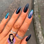 Pin by 천사 Favela on Uñas | Nail shimmer, Trendy nails, Witchy nails