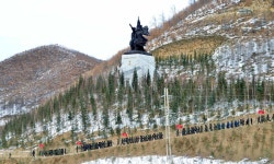 전국청소년학생들의 백두산밀영고향집에로의 답사행군대 삼지연혁명전적지 답사, 백두산영웅청년1호발전소 참관 | North korea, North... 