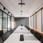 Nowoczesna przestrzeń i większy komfort pracy. Nowe biuro x-kom | 인테리어, 회의실