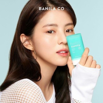 [210319] @banilaco_official on Instagram Han So Hee | 한소희... Hee | 한소희 in 2023 | Beauty shoot, Natural eye cream...
