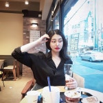 #커피 #급만남 #백포토 #설정샷 #selfie #selca #얼스타그램 #부산... #커피 #급만남 #백포토 … | Daniel wellington, Fashion, Daniel