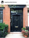 Black front door | 인테리어