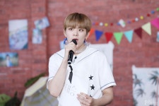 여름은 고나 조종사들이 책임집니다 ♡ 헬로82 비하인드 on naver | Fictional characters, Character, Singing
