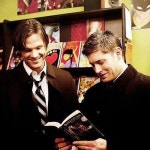 J2/SPN에 있는 핀