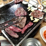 Instagram의 먹을 복이 많은 푸드펜다 🍚님: “🍴용마가든 . 사진... 소고기중 킹오브킹 . 이렇게 맛있는거 먹을라… in 2020 | Food, Steak, Meat