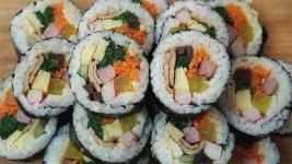 이것이 엄마손 김밥. 기초부터 자세하게! 김밥 오래 둬도 상하지않게 만드는 꿀팁 여러가지. | 식품 아이디어, 음식, 김밥