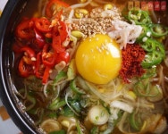 ■ 콩나물국밥 ■봄이 지나고 초여름에 진입하면서 아침으로는 쌀쌀하고 낮에는 살짝 덥죠~이렇게 일교차가 클수록 감기에 유의하셔야 해요!감기... 