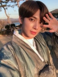 수빈이형이 올려줘서 생각났어요 저도 그때 셀카가 있었네요 #태현 #Taehyun in 2020 | Txt, Pretty boys, Fandom kpop