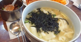 당신의 맛있는 식사를 책임질 수제비베스트 10곳 추천... 삼청동수제비, 엘림들깨칼국수, 한신치킨호프, 장사랑, 강남제비, 산월수제비, 목천집... 