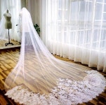 is something missing to give that special touch…  What kind of veil would you choose? Cathed… | 웨딩 헤어스타일, 면사포